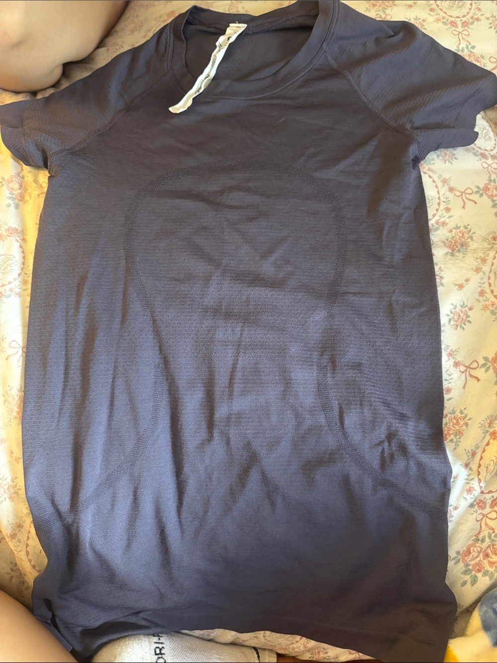 Lululemon swiftly tech 2.0 in color nightfall size 4